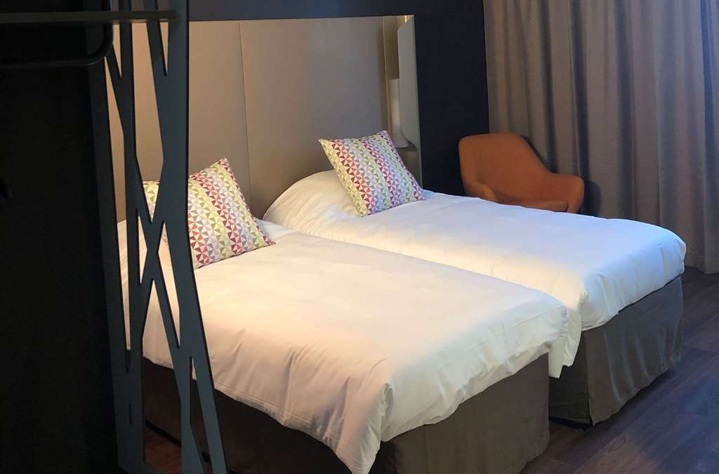 Campanile Marseille Est - Aubagne Ξενοδοχείο Δωμάτιο φωτογραφία